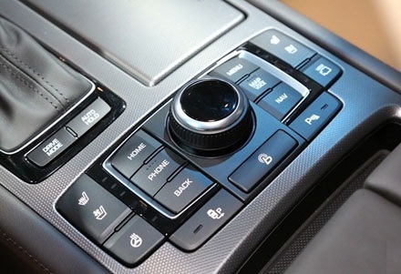 Hyundai Genesis sedan mới ra mắt tại Hàn Quốc - 21 Hyundai Genesis sedan mới ra mắt tại Hàn Quốc